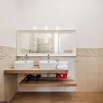 Appartement Centrale's Nest - Elegant Close To Station