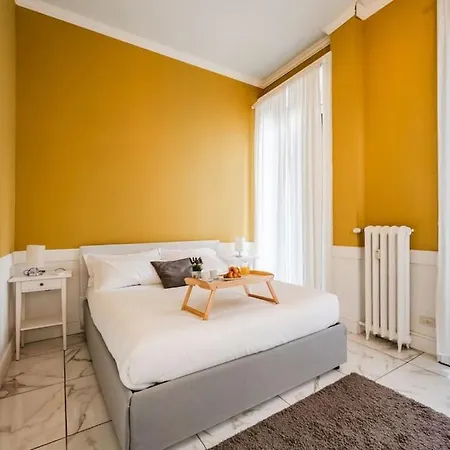 Centrale's Nest - Elegant Close To Station Apartment